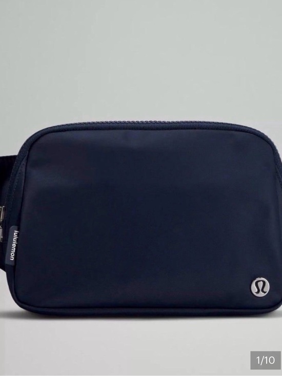 lululemon athletica Handbags - lululemon Everywhere Belt Bag Large 2L
